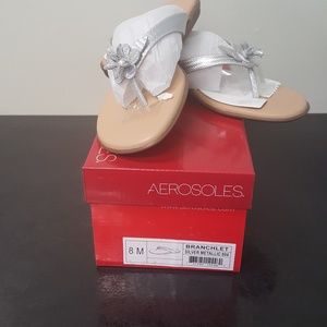 Brand new Aerosoles flip flops